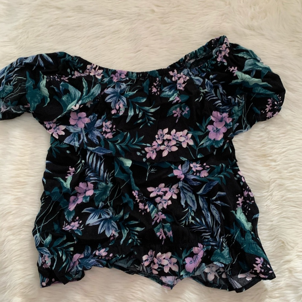 American eagle off the shoulder top